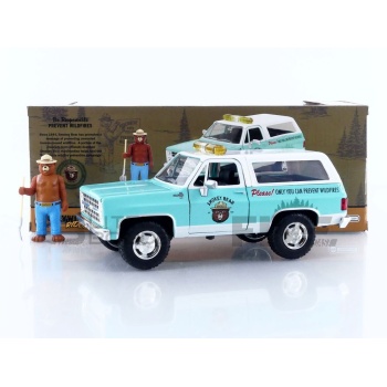 jada toys 24 chevrolet blazer with bear figure  1980 road cars 4x4 and suv