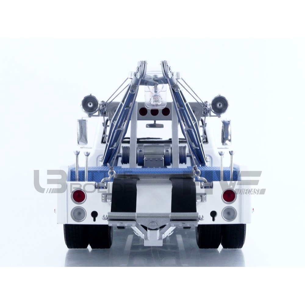13683 – GREENLIGHT COLLECTIBLES 1/18 - CHEVROLET C-30 Dually