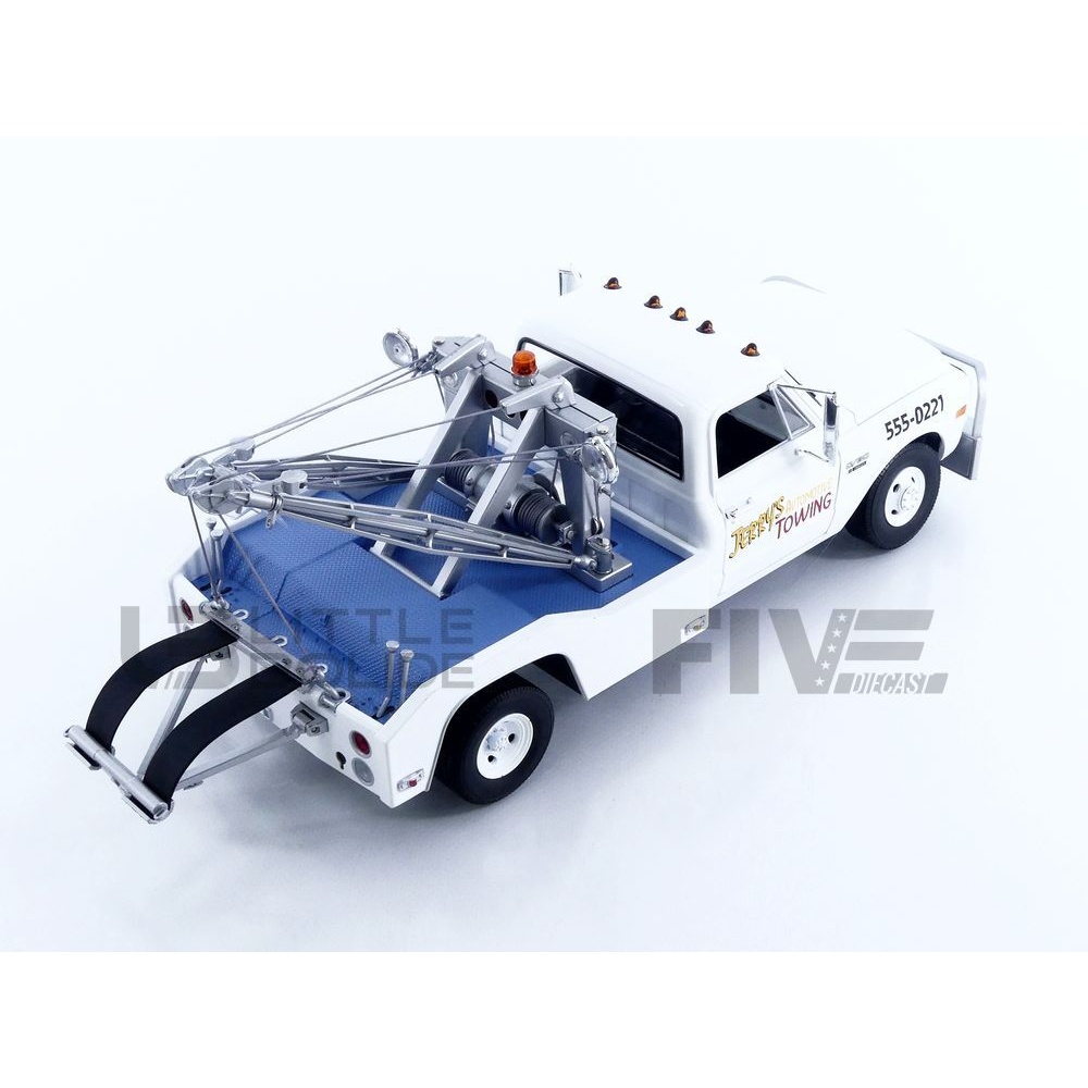 13683 – GREENLIGHT COLLECTIBLES 1/18 - CHEVROLET C-30 Dually
