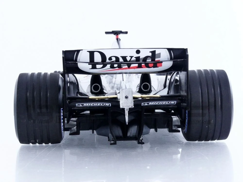 Minichamps 1:43 #6 McLaren Mercedes MP4-18 Testcar 2003 A. Wurz