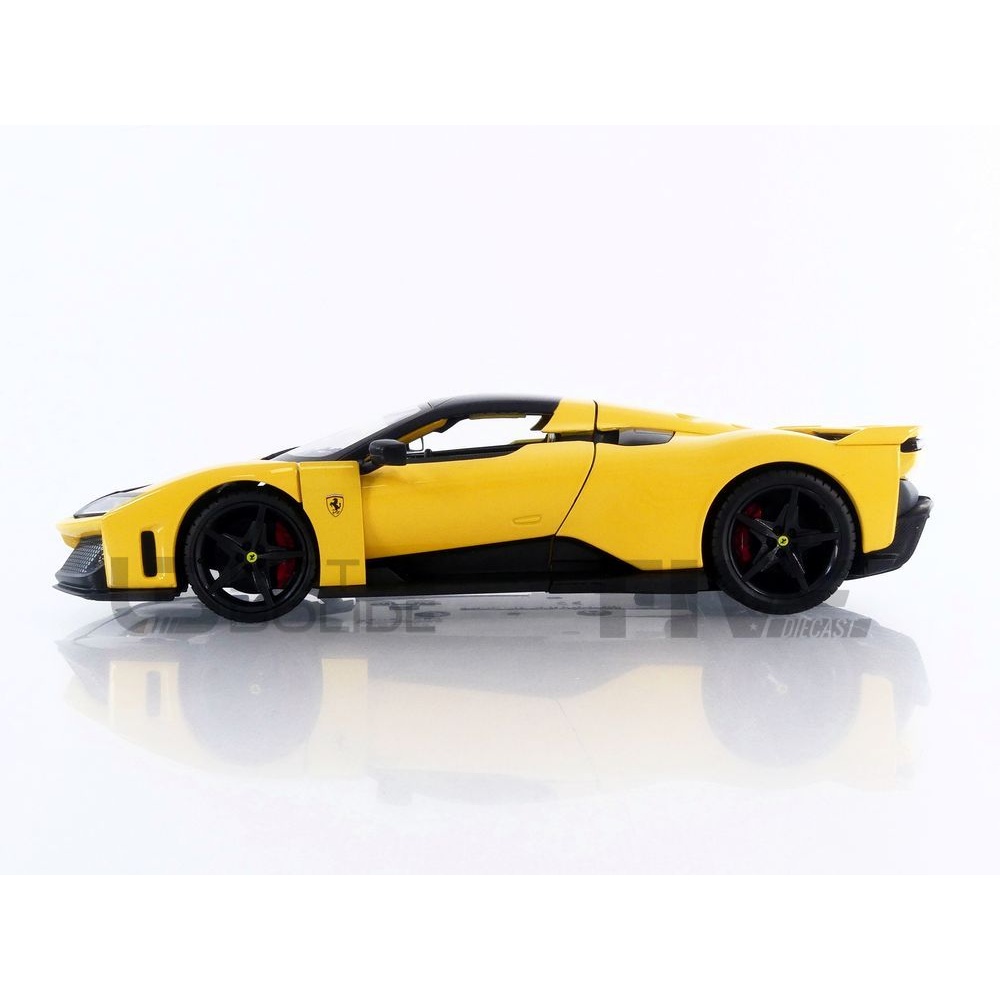 16022Y – BBURAGO 1/18 - FERRARI F80 - 2024 - Five Diecast