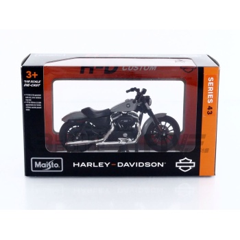 maisto 18 harleydavidson sportster iron 883  2022 road cars motorcycle