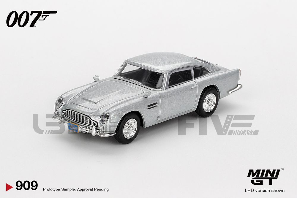 mini gt 64 aston martin db5 casino royale english blister packaging 2006 road cars coupe