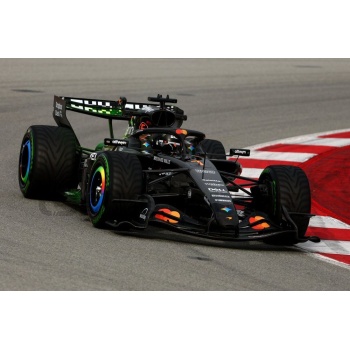 minichamps 18 mclaren mcl40 test shakedown barcelona 2025 racing cars formula 1