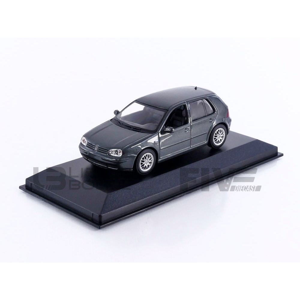 940056060 – MAXICHAMPS 1/43 - VOLKSWAGEN Golf IV - 1999 - Five Diecast