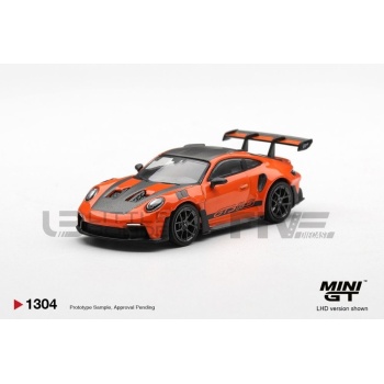 mini gt 64 porsche 911 (992) gt3 rs weissach package 2024 road cars coupe