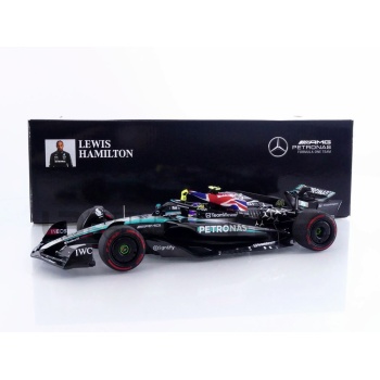 minichamps 18 mercedesamg w15 e performance winner british gp 2024 racing cars formula 1