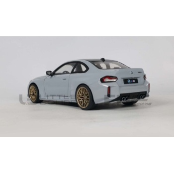 solido 18 bmw m2 cs  2025 road cars coupe