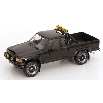 kk scale models 18 toyota hilux truck xtra cab 4x4 1985 road cars 4x4 and suv
