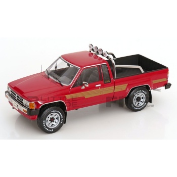 kk scale models 18 toyota hilux truck xtra cab 4x4 1985 road cars 4x4 and suv