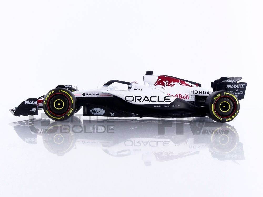 18005-V1-Japan – BBURAGO 1/18 - RED BULL RB21 - Winner Japan GP