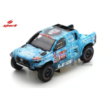 spark 43 toyota hilux dakar rally 2023 racing cars rallye